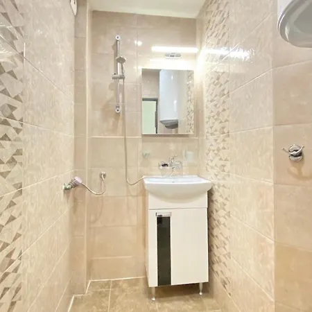 Lovely 2 Bedroom For 6 Guest In