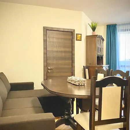 Apartment Lovely 2 Bedroom For 6 Guest In