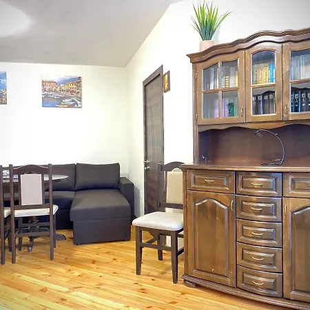 Lovely 2 Bedroom For 6 Guest In * ブルガス