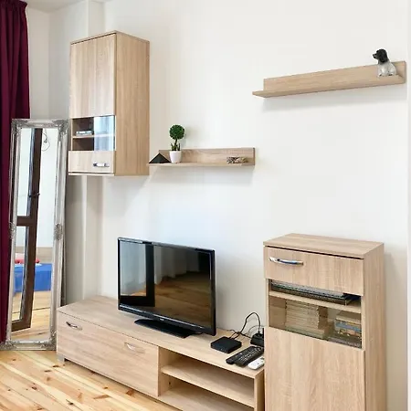 Apartment Lovely 2 Bedroom For 6 Guest In