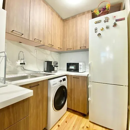 Lovely 2 Bedroom For 6 Guest In Appartement